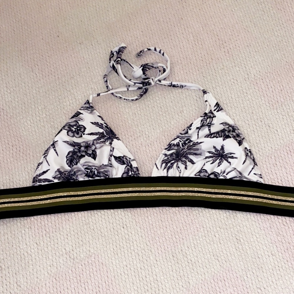 Bikini top and bottem set